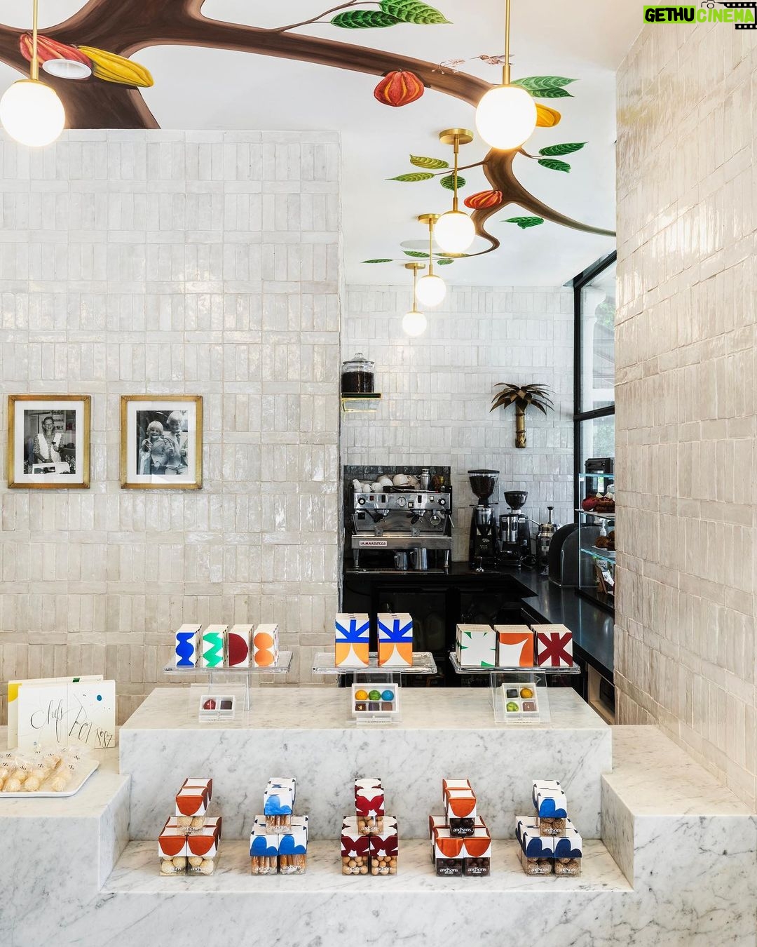 Nate Berkus Instagram - I am often asked if I only work on residential spaces, but the truth is I have worked on all sorts of projects from hotels, to cruise ships, to chocolate shops. One of my favorites (totally unrelated to the snacking I swear) was this @and.sons flagship in Beverly Hills.