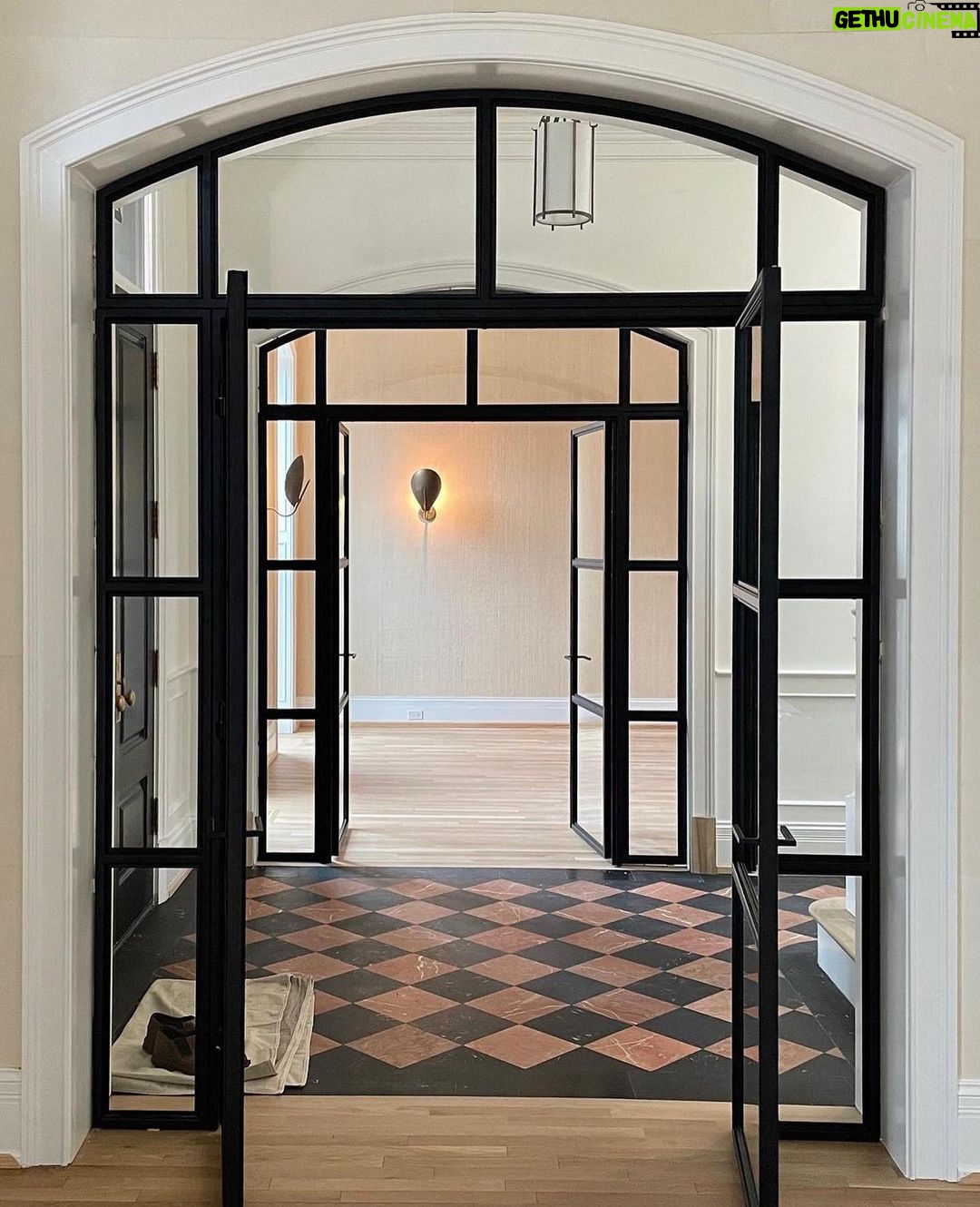 Nate Berkus Instagram - Tile inspiration. Checkered flooring is something I don’t think I will ever grow tired of.
