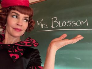 Nathalie Boltt Instagram - That’s Mrs. blossom to you! Be good kiddes. That means you too, @kjapa Apa. Photo bomba! 😆 #redmenace #riverdale