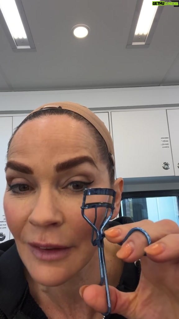 Nathalie Boltt Instagram - Make up tutorial for Penelope on #riverdale with @april.beer !! #makeup #beauty #tutorial #howtobeauty #howtoperfect #chanel #esqido #makeupforever #charlottetilberry #besamemucho @besamecosmetics
