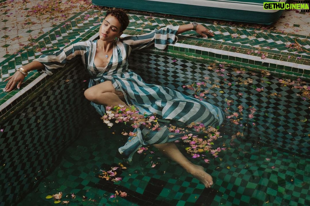 Nathalie Emmanuel Instagram - Sharing a couple more images from my editorial with @nathalieemmanuel for @surlaterre.ch . Shot on location in beautiful Marrakech at @leriadyasmine and the Agafay Desert (swipe for more). Production: @karim_eyesmagazine @lovelxry Styling: @oumeih @basiliamacrame Hair: @badr_el_mi Makeup: @ornellazaffani Text: @florencejacquinot.ch Video: @jacobmuller.tv • • • • • #editorialphotoshoot #fashionphotography #editorial #editorialphotoshoot #shooting #editorialphotography #hublot #magazineeditorial Le Riad Yasmine
