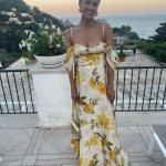 Nathalie Emmanuel Instagram - Cute in Capri 🌼🌅 @chercoulter @raqueldinizofficial @gianvitorossi @jimmychoo @missomalondon