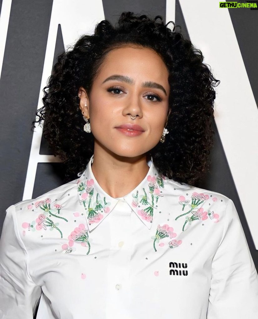 Nathalie Emmanuel Instagram - @vanityfair x @lancomeofficial “The Future of Hollywood” Party. Thank you for having me… it was lovely to catch up with some friends, colleagues and peers I hadn’t seen in a really long time… as well as meeting some cool and exciting new talent too! Styling: @chercoulter Fashion: @miumiu Jewellery: @completedworks Hair: @neekobackstage_ Make up: @beau_nelson #Oscars2022