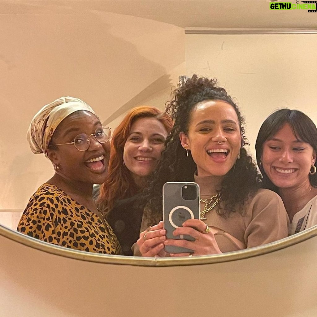 Nathalie Emmanuel Instagram - #TBT mirror selfie with these Queens on my last night in Budapest after wrapping up on #TheBrideMovie… with the hilarious @thisiscourtneytaylor, our wonderful director @jessica.m.thompson and the super talented #TianChaudhry… 👰🏽‍♀️🎥 Budapest, Hungary