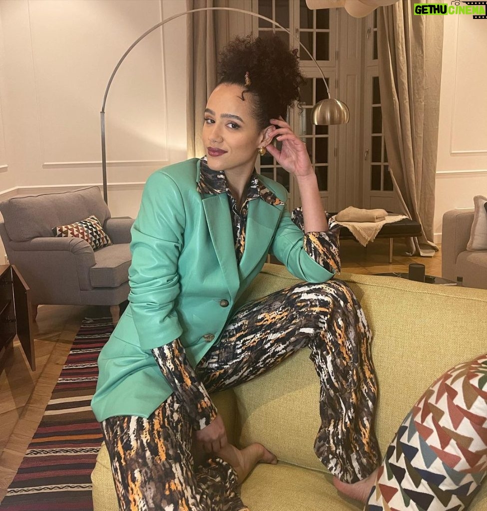 Nathalie Emmanuel Instagram - Safe to say I was feeling myself doing #ArmyofThieves press last night. Styling by @chercoulter, fashun supplied by my faves @nanushka, earrings Nanushka x @alighieri_jewellery collab. Hair and make up masterfully by @norarobertson_mua. Army of Thieves is out soon on @netflix…October 29th! Check it out!