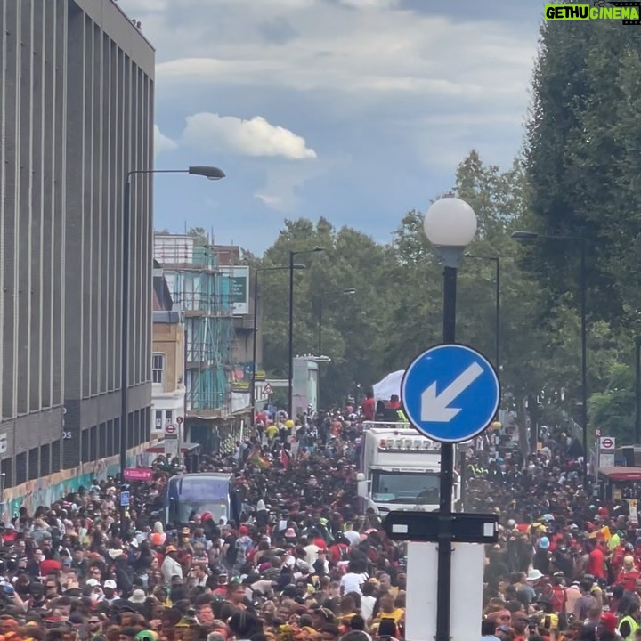 Nathalie Emmanuel Instagram - @nhcarnivalldn!! The best weekend of the year! Here are some highlights from Day 1… 🇩🇲🇱🇨 #nottinghillcarnival2023 #day1 #🇩🇲 #🇱🇨 #domilucian #caribbeanandproud #justiceforgrenfell 💚💚💚