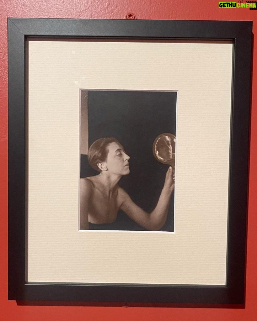Nathalie Emmanuel Instagram - ‘Surréalisme au féminin?’ Musée de Montmartre