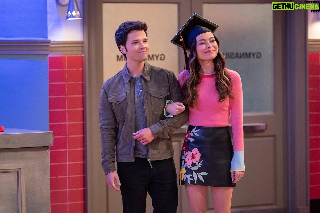 Nathan Kress Instagram - I briefly emerge from a mountain of diapers and bottles to remind you that if you haven't been watching #iCarly for the last 2 weeks, you've missed a lot of familiar faces!! Nevel, Prunella, Ripoff Rodney, Shane, Magic Malika, The Training Bros... it's a doggone buffet of folks. Proud to say that I also happened to direct one of these, which is always a huge honor and privilege to work on the other side of the camera with my team 🫶