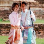 Natouch Siripongthon Instagram - จะนุ่งห่มดูพอสมศักดิ์สงวน 🌸