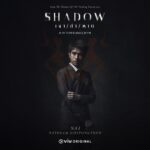 Natouch Siripongthon Instagram - The wait is over! SHADOW เงา / ล่า /ตาย ซีรีส์วัยรุ่นที่ผสมผสานเรื่องราวลึกลับเหนือธรรมชาติจิตวิทยาความรัก และมิตรภาพระหว่างเพื่อนกับการค้นหาความจริงของเรื่องราวอันดำมืดในอดีต 📍 นาย 📍 แสดงโดย ฟลุ้ค ณธัช นักเรียนที่โดนรุ่นพี่ในโรงเรียนบูลี่จนตนเองเฉยชาต่อสังคม แต่เมื่อแดนเข้ามา กลับรู้สึก ถึงแรงดึงดูดบางอย่าง นายสัมผัสได้ว่าแดนมีอะไรพิเศษ เหมือนที่เขามี #ViuSahdow #เงาล่าตาย #Shadowเงาล่าตาย #ViuOriginal #Viuอ่านว่าวิว