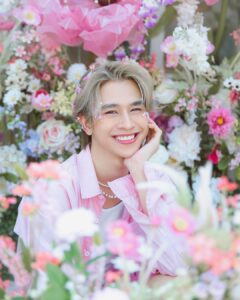 Natouch Siripongthon Instagram - Happy Valentine’s day 🌷💗 The Little White House Cafe