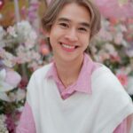 Natouch Siripongthon Instagram - วาเลนไวน์ใกล้มาถึงแล้วว อย่าลืมแวะมาถ่ายรูปกันที่ @thelittlewhitehousecafe นะครับ เดือนแห่งความรัก ร้านก็จะหวานๆหน่อย 💖🌷💐 The Little White House Cafe