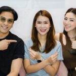 Natthawut Skidjai Instagram - เอาจริงนะ……ปีใหม่เนี่ยะพังมาก!!! การไปเที่ยวญี่ปุ่นที่อากาศหนาวมากๆ เหมือนจะดูดี มีความสุข แต่สำหรับผู้ชายที่ไม่ทาครีมอย่างกระผมเละครับ…กลับเมืองไทยมานี่ผิวแห้งมาก แห้งผาก หน้านี่ริ้วรอยเพียบ!!! พังทลาย!!! กรี๊ด!!!!!!……….โชคดีนะที่ได้ภรรยาแนะนำ หมอเปิ้ลสุดสวยแห่ง @ellaclinic_th หมอเห็นนี่วิจารณ์หน้ากระผมอยู่ครึ่งวัน จะแก้ไขยังไง จริงๆสภาพผิวอาจจะเป็นแค่เรื่องนึงที่ต้องแก้ แต่ผิวที่หย่อนคล้อยตามวัยก็เป็นเรื่องที่ต้องคุยกันยาว เบ้าหน้าเรานี่เลยเป็นประเด็นใหญ่มากกกกกกก…….เอ้าสรุปเลย หมอเลยทำ Sculptra ให้จ้าาาาาา!! คือไรวะ ….ไม่รู้เลย ทำเลยหมอ คุยอยู่ครึ่งวันเริ่มเคลิ้ม เอาเป็นว่าทำไปแล้วนะ เดี๋ยวอีก2-3อาทิตย์จะมารีวิวให้ดูใหม่ว่าจะหนุ่มหล่อดูดีขึ้นขนาดไหนนะจ๊ะทุกค๊นนน แต่ที่เด็ดเลยคือไม่บวมจ๊าาา ไม่เขียว ทำงานได้เลย เอ้ยเด็ดอ่ะ!!! ปล…. หมอมือเบามากนะ ไม่ค่อยเจ็บเลย แต่จะชมว่าสวยบ่อยไม่ได้เดี๋ยวเมียด่่าคร้าบ!!!!