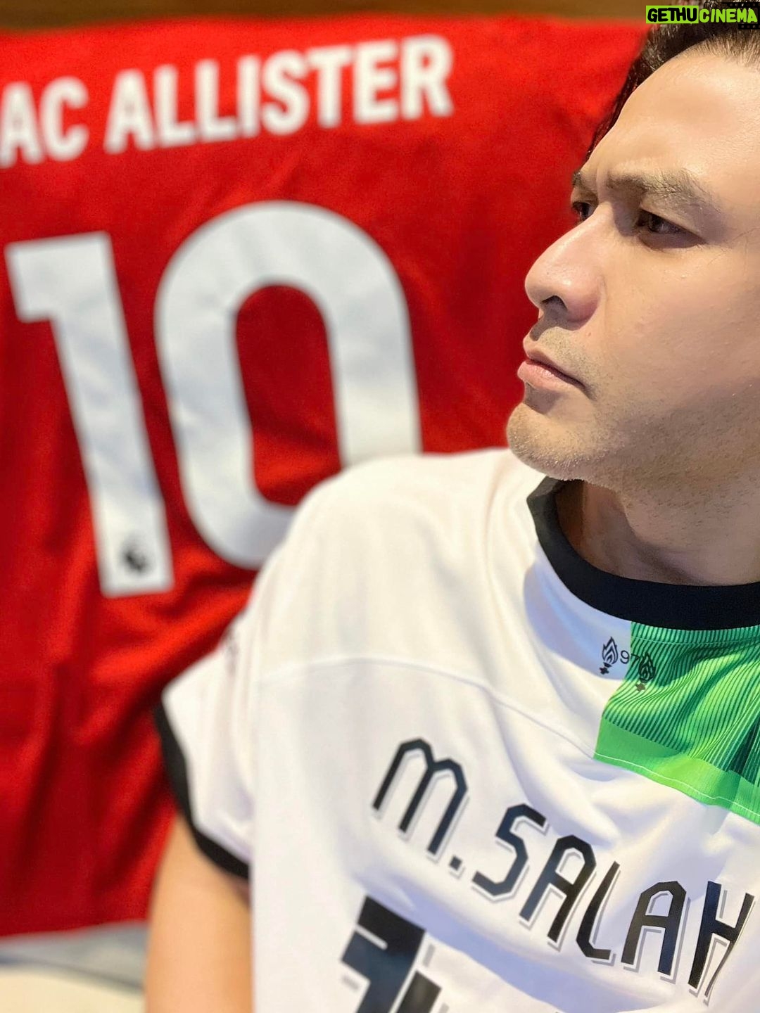 Natthawut Skidjai Instagram - เสื้อโคตรสวยเลย …..พอพิมพ์ชื่อยิ่งได้อารมณ์!!! @lfcretailth #LFCRetailTH