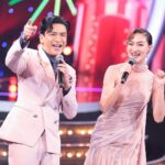 Natthawut Skidjai Instagram - ผมมีปีใหม่ที่มีแต่รอยยิ้ม เสียงหัวเราะ ได้เริ่มต้นทำงานในรายการชิงช้าสวรรค์2024 ….รายการที่มีเพลงลูกทุ่งเป็นหัวใจของรายการ ทำงานไปฟังเพลงไป แถมยังโชคดีที่ได้เจอ น้องแพนเค้ก ครูสลา ครูเบิร์ด และครูหนึ่ง จักรวาล ทำงานกันสนุกมาก มีแต่กำลังใจมอบให้กันตลอดเวลา ……..ส่วนการแข่งขันน้องๆทุกโรงเรียนก็ยังสู้สุดหัวใจ เข้มข้น จริงจังและทุ่มเทเกิน100 …….และต้องบอกว่า season2024นี้มีม้ามืดหลายโรงเรียนเลยทีเดียวครับ #ชิงช้าสวรรค์2024 ทุกวันศุกร์18.00 ครับ