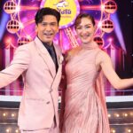 Natthawut Skidjai Instagram - ผมมีปีใหม่ที่มีแต่รอยยิ้ม เสียงหัวเราะ ได้เริ่มต้นทำงานในรายการชิงช้าสวรรค์2024 ….รายการที่มีเพลงลูกทุ่งเป็นหัวใจของรายการ ทำงานไปฟังเพลงไป แถมยังโชคดีที่ได้เจอ น้องแพนเค้ก ครูสลา ครูเบิร์ด และครูหนึ่ง จักรวาล ทำงานกันสนุกมาก มีแต่กำลังใจมอบให้กันตลอดเวลา ……..ส่วนการแข่งขันน้องๆทุกโรงเรียนก็ยังสู้สุดหัวใจ เข้มข้น จริงจังและทุ่มเทเกิน100 …….และต้องบอกว่า season2024นี้มีม้ามืดหลายโรงเรียนเลยทีเดียวครับ #ชิงช้าสวรรค์2024 ทุกวันศุกร์18.00 ครับ