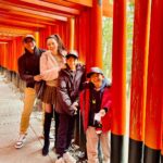 Natthawut Skidjai Instagram - กว่าจะถ่ายได้คนล้านแปด!!!…..แต่เราทำได้!!!!! Fushimi Inari-taisha
