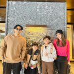 Natthawut Skidjai Instagram - มีความสุขที่สุด!! นับว่าเป็นคืนแรกที่ประทับใจ ปกติแล้วผมเป็นคนนอนยากมากในคืนแรก มักจะไม่ค่อยหลับ เหมือนไปไหนก็จะรู้สึกแปลกที่ทุกครั้งในคืนแรก……แต่มานอนที่ดุสิตเกียวโต หลับปุ๋ยเลยครับ หมอนดี ไม่แฟบไปไม่ใหญ่ไป ห้องดีไม่มีฝุ่น ไม่อึดอัด เตียงนุ่มสบายกำลังดี และที่สำคัญที่สุด……..มื้อเช้า มีกระเพราหมูไข่ดาวววววววววว!!!!!!!! อยากจะกรี๊ด!!!!! ป๋อรอดแล้วววววววว ตอนนี้กำลังจะออกไปเที่ยวแล้ว เดี๋ยวอัพเดตรูปให้ดูนะครับ #dusitthanikyoto Dusit Thani Kyoto