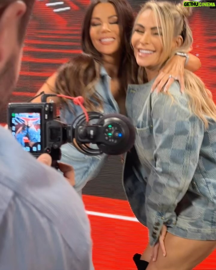 Nattie Katherine Neidhart-Wilson Instagram - We got the denim memo @jackieredmond!👖🇨🇦 #canadiantuxedo Thank you for always snapping such fun shots @viewsfromsant! Appreciate you!!! 📸