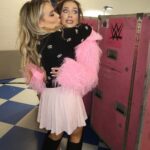 Nattie Katherine Neidhart-Wilson Instagram - Struggle Snuggle! 💌 @chelseaagreen