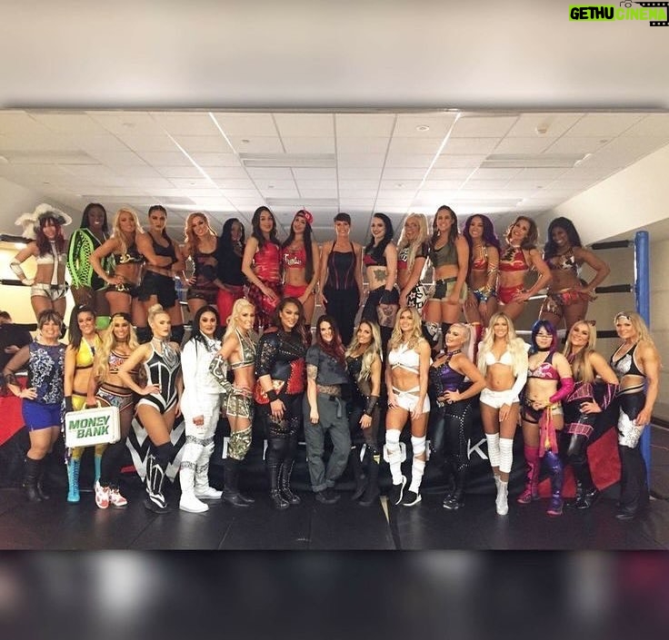 Nattie Katherine Neidhart-Wilson Instagram - Different eras, generations, paths and dreams. But all with one goal. After decades of awesome mens’ Royal Rumbles, this was the collective that broke new ground in the 1st ever Women’s Royal Rumble. Tonight, another group of incredibly talented women carry on this dream for us. It’s truly been the biggest honor to be a part of every single one.