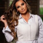 Nattie Katherine Neidhart-Wilson Instagram – I wanted to surprise my sisters this year with a fun photo shoot that we’ve never had the chance to do all together. I try to capture as many moments as I can so we always have these memories saved. Thank you @illite.fotos for snapping these! And thank you @themickeyfitzpatrick for doing our hair and makeup and putting up with 9 cats! I’m always in awe of how beautiful my sisters are in every possible way. We had so much fun🤍 @kristinculbreth @harttotable