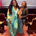 Naturi Naughton Instagram - The girls were out last night 😜🥛 #JajaBroadway was such a great play, full of laughter& love! Opening night was #BlackExcellence at its best! 🎉 So good seeing all my theater folks! Beautiful work by the cast, director @yesimwhitneywhite & playwright @jjbioh 🔥🔥 #Theater #Broadway #JajaAfricanHairBraiding #GoSeeIt Manhattan, New York