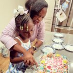 Naturi Naughton Instagram - HAPPY BIRTHDAY to my Zuri Belle!🎂❤️I can’t believe I have a 6 Year old!🥲🎉 You are growing up so fast… 😭but I’m so proud of the sweet, funny, kind, energetic, fearless, artsy, dramatic, perceptive,& intelligent little girl you are growing into! When I look at you, I see a better version of myself! Thank you for making my #DaughterDreams come Tru😜 #July19th #cancerbaby #MyLifeWasForeverChanged #BlessedToBeYourMom ❤️ New York, New York