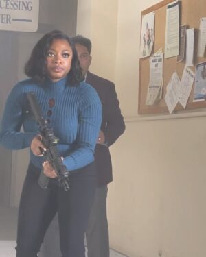Naturi Naughton Instagram - Some dope #BTS of #CallHerKingMovie for y’all! I’m the 6 weeks pregnant lady doing all these stunts in her first action movie!💪🏾 #IAmWomanHearMeRoar 😜 @betplus STREAMING NOW! #bet #betplus #grateful