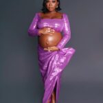 Naturi Naughton Instagram - 🤰🏾💜🧜🏾‍♀️Women…There is NOTHING we can’t do!! Thank you @essence #essenceblackwomeninhollywood for this reminder! #womenshistorymonth 💪🏾 Gorg 📸 by @mr_dadams @camaraaunique 💄 @joshandhair 💇🏾‍♀️ @iamhdiddy on style @jaellofficial designer of custom look @ruthie_davis 👠 @genevivejewelry 💎 @jsew1119 alterations #BellyPride #WeOutside 😜 #BabyLewis Coming soon! Los Angeles, California