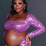 Naturi Naughton Instagram - 🤰🏾💜🧜🏾‍♀️Women…There is NOTHING we can’t do!! Thank you @essence #essenceblackwomeninhollywood for this reminder! #womenshistorymonth 💪🏾 Gorg 📸 by @mr_dadams @camaraaunique 💄 @joshandhair 💇🏾‍♀️ @iamhdiddy on style @jaellofficial designer of custom look @ruthie_davis 👠 @genevivejewelry 💎 @jsew1119 alterations #BellyPride #WeOutside 😜 #BabyLewis Coming soon! Los Angeles, California
