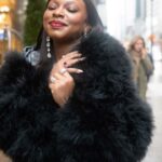 Naturi Naughton Instagram - Happy Holidays! 🎄#PressDay thanks @pix11news for having me! 🙏🏾❤️ Kirk Franklin’s #TheNightBeforeChristmas #ItsAWonderfulLifetime