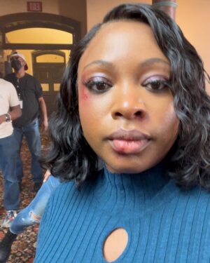 Naturi Naughton Instagram - Some dope #BTS of #CallHerKingMovie for y’all! I’m the 6 weeks pregnant lady doing all these stunts in her first action movie!💪🏾 #IAmWomanHearMeRoar 😜 @betplus STREAMING NOW! #bet #betplus #grateful