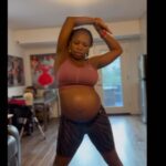 Naturi Naughton Instagram - Pregnancy is WORK people!🤰🏾💪🏾So… this is my #pregnancy WORK OUT! Staying strong so I can get my #VBAC (Vaginal Birth After C-section) on! Thanks2 my trainer @jerryrjoseph 💪🏾🔥 #Baby #2 #BabyLewis Coming soon! Mommy’s getting ready! #Spring2023 #ThePowerOfWomen the #power is in YOU! Brooklyn, New York