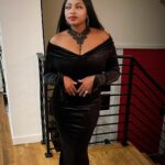 Naturi Naughton Instagram - #halloween with the #LewisFamily was a whole vibe 🎃 Oh #Gomez ,you truly are the best!❤️ I love you my dear! Brooklyn, New York