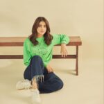 Navya Naveli Nanda Instagram - Tune in every Thursday 💚🎙️ @wthn_official !!! Are you enjoying S2 so far?