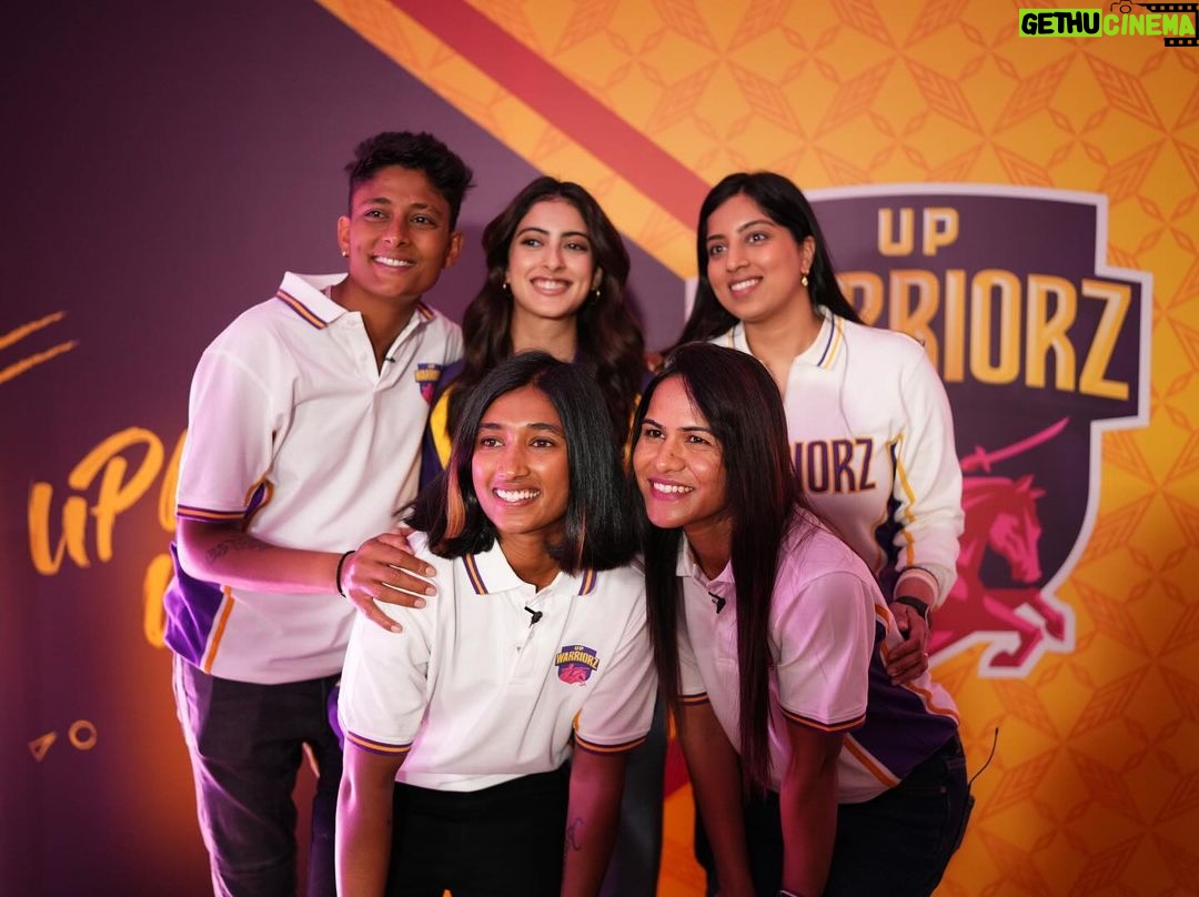 Navya Naveli Nanda Instagram - Delighted to be a part of the @upwarriorz family this season of the Womenโs IPL (@wplt20) ๐ Iss season U.P #UttarDega ๐๐ผ @itsjinishasharma @caprisports U.P Warriorz Uttar Dega?!
