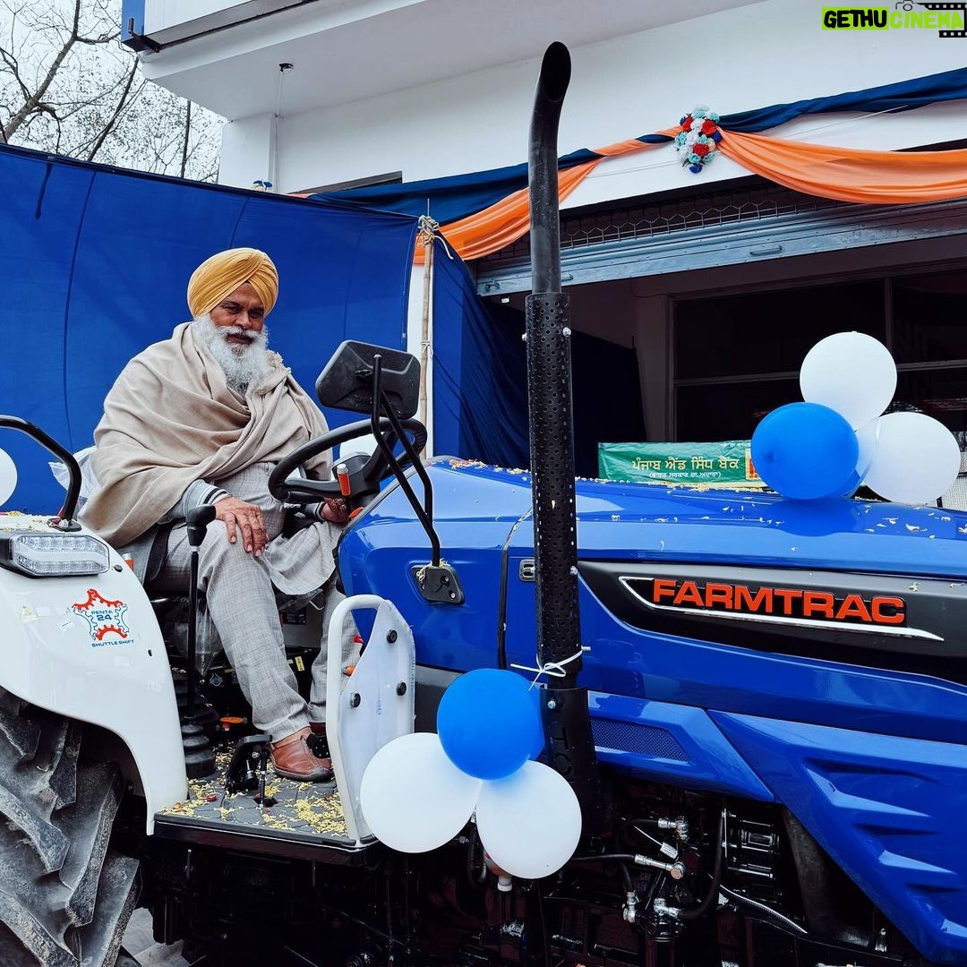 Navya Naveli Nanda Instagram - @farmtractractors 💙🙏🏻 Jalandhar,Punjab