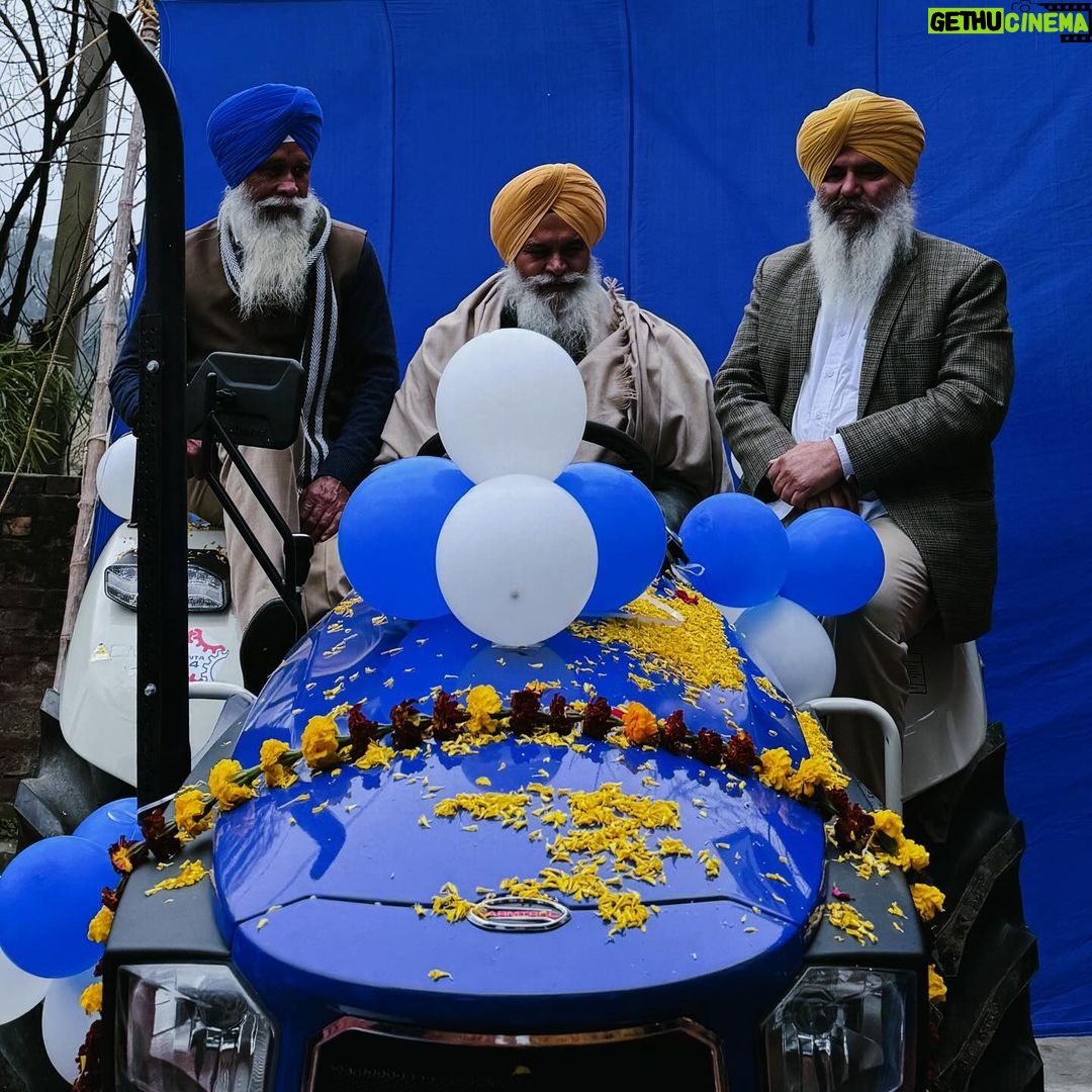 Navya Naveli Nanda Instagram - @farmtractractors 💙🙏🏻 Jalandhar,Punjab