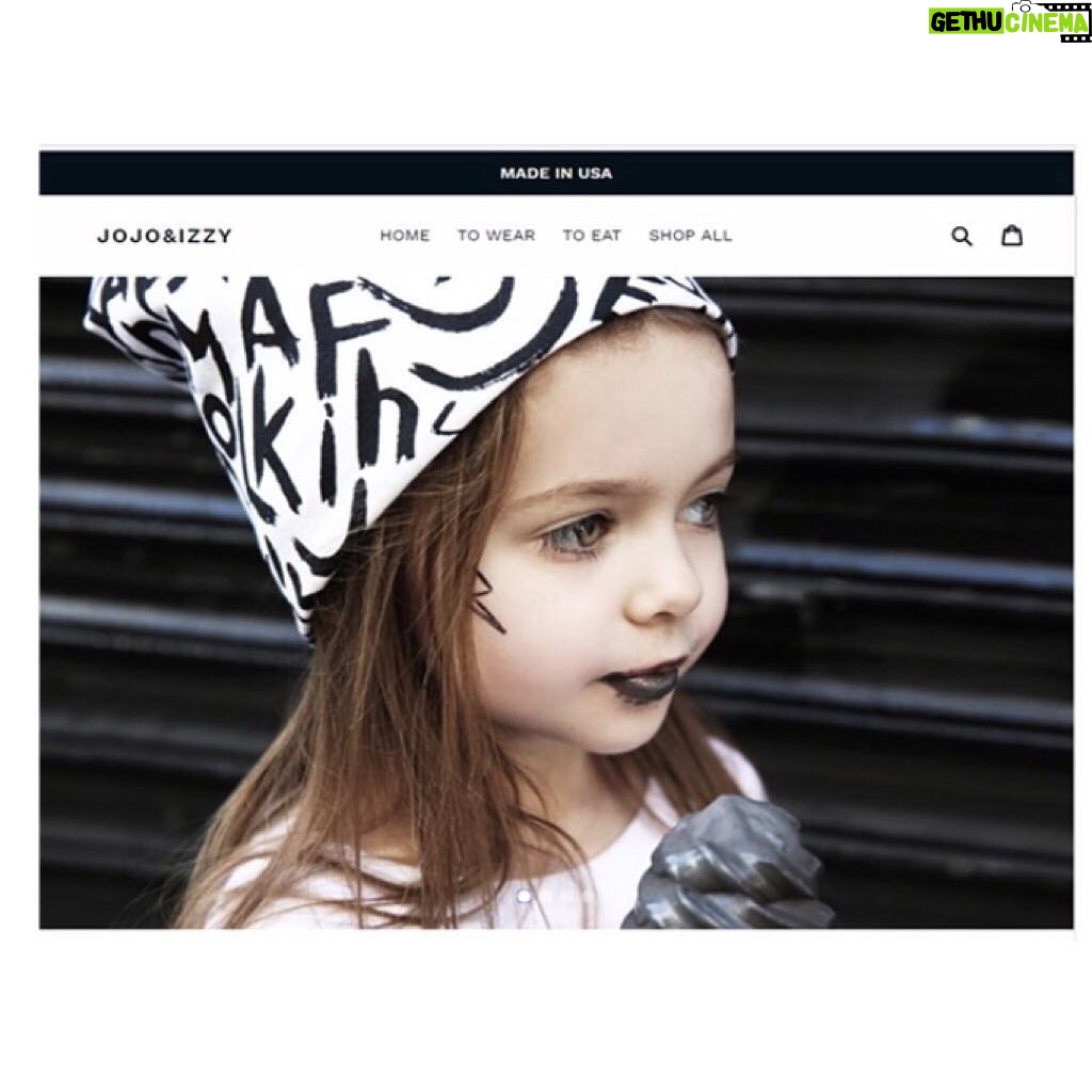Naya Rivera Instagram - How stinkin cool does jojoandizzy.com look?! #proudmama