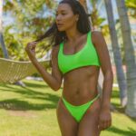 Naya Rivera Instagram - Turn up your brightness so you can taste some of these uv rays