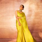 Nayanthara Instagram - Humbled Grateful & Blessed 💛 Dadasaheb Phalke award- Thank you for this honour 😇🙏🏻🙏🏻 @dpiff_official Outfit - @ekayabanaras Styling - @alliaalrufai @nayaabrandhawa @alliaandnayaab Make-up - @savleenmanchanda Hair - @hairbyseema Footwear - @aprajitatoorofficial Photographer - @tejasnerurkarr