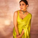 Nayanthara Instagram - Humbled Grateful & Blessed 💛 Dadasaheb Phalke award- Thank you for this honour 😇🙏🏻🙏🏻 @dpiff_official Outfit - @ekayabanaras Styling - @alliaalrufai @nayaabrandhawa @alliaandnayaab Make-up - @savleenmanchanda Hair - @hairbyseema Footwear - @aprajitatoorofficial Photographer - @tejasnerurkarr