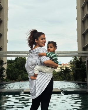 Nayanthara Instagram - May this year bring in a lot of love luck n happiness to everyone💛💛 Happy 2024 💥💥