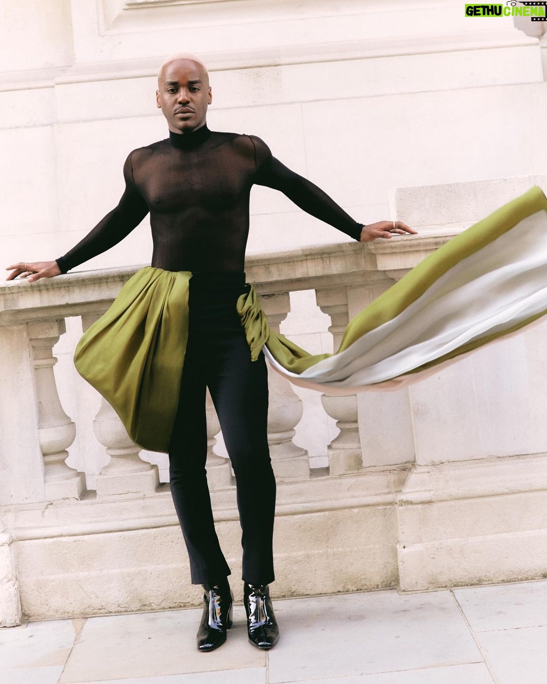 Ncuti Gatwa Instagram - @britishvogue x @voguemagazine Thank you for the most exquisite evening at Vogue World. Fashion, opera, dance and theatre performed to the highest of abilities in one night. Whew. Twas truly a sight to behold. @edward_enninful #AnnaWintour and the entire team at Vogue thank you endlessly. This was a night to remember and I feel giddy with luck to have witnessed it. My head also hurts thinking about the planning logistics of it all…But bloody hell you guys throw a good party!! Special thanks to @burcakyol ….for the most beautiful creation. And my @tiffanyandco fam for the stunning pieces💎 Wearing @burcakyol Rings @tiffanyandco Shoes @louboutinworld Hair @chris7_okonta Skin @keshiaeast_ Styled by THEE @felicitykay Assistanted by @ivoryandonyx @mariangelaoorlando Photographer @hannah.cosgrove London, United Kingdom