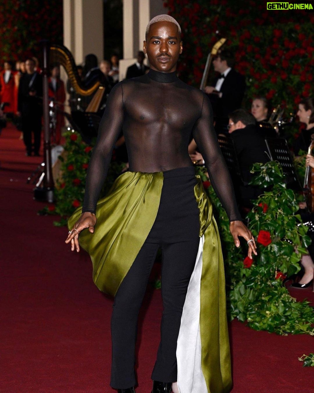 Ncuti Gatwa Instagram - @britishvogue x @voguemagazine Thank you for the most exquisite evening at Vogue World. Fashion, opera, dance and theatre performed to the highest of abilities in one night. Whew. Twas truly a sight to behold. @edward_enninful #AnnaWintour and the entire team at Vogue thank you endlessly. This was a night to remember and I feel giddy with luck to have witnessed it. My head also hurts thinking about the planning logistics of it all…But bloody hell you guys throw a good party!! Special thanks to @burcakyol ….for the most beautiful creation. And my @tiffanyandco fam for the stunning pieces💎 Wearing @burcakyol Rings @tiffanyandco Shoes @louboutinworld Hair @chris7_okonta Skin @keshiaeast_ Styled by THEE @felicitykay Assistanted by @ivoryandonyx @mariangelaoorlando Photographer @hannah.cosgrove London, United Kingdom