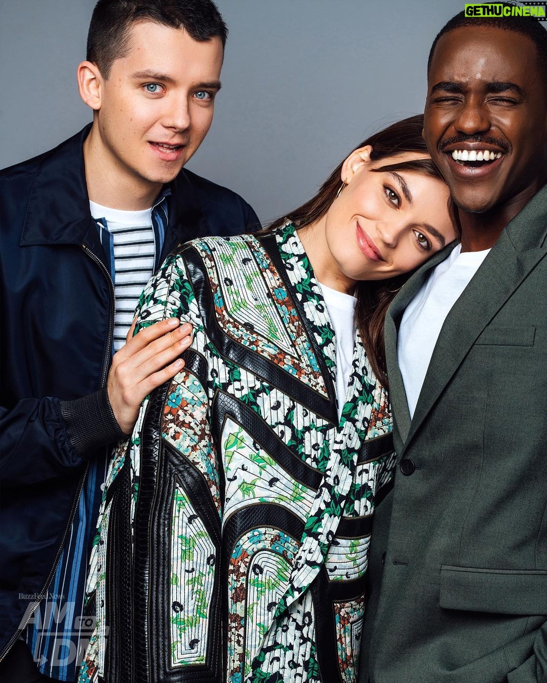 Ncuti Gatwa Instagram - these two explode my heart constantly💚 thank you @am2dm for having us. And thank you everyone for all the love for season2 🙏🏿❤️ • Suit: @josephfashion Shoes: @amiparis Styling: @felicitykay Grooming by the incredible: @cheryltbergamyhair 📸: @taylormillerphoto NYC