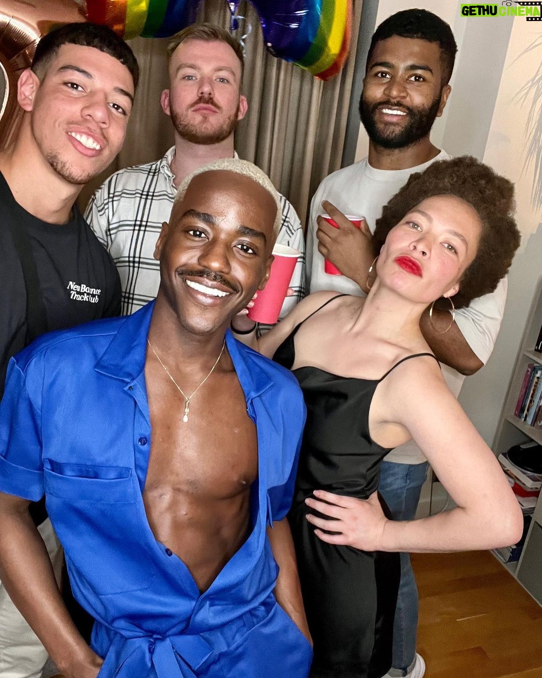 Ncuti Gatwa Instagram - saw my gang for the first time in far too long. Got drunk. Got silly. Got the nips oot. London, United Kingdom