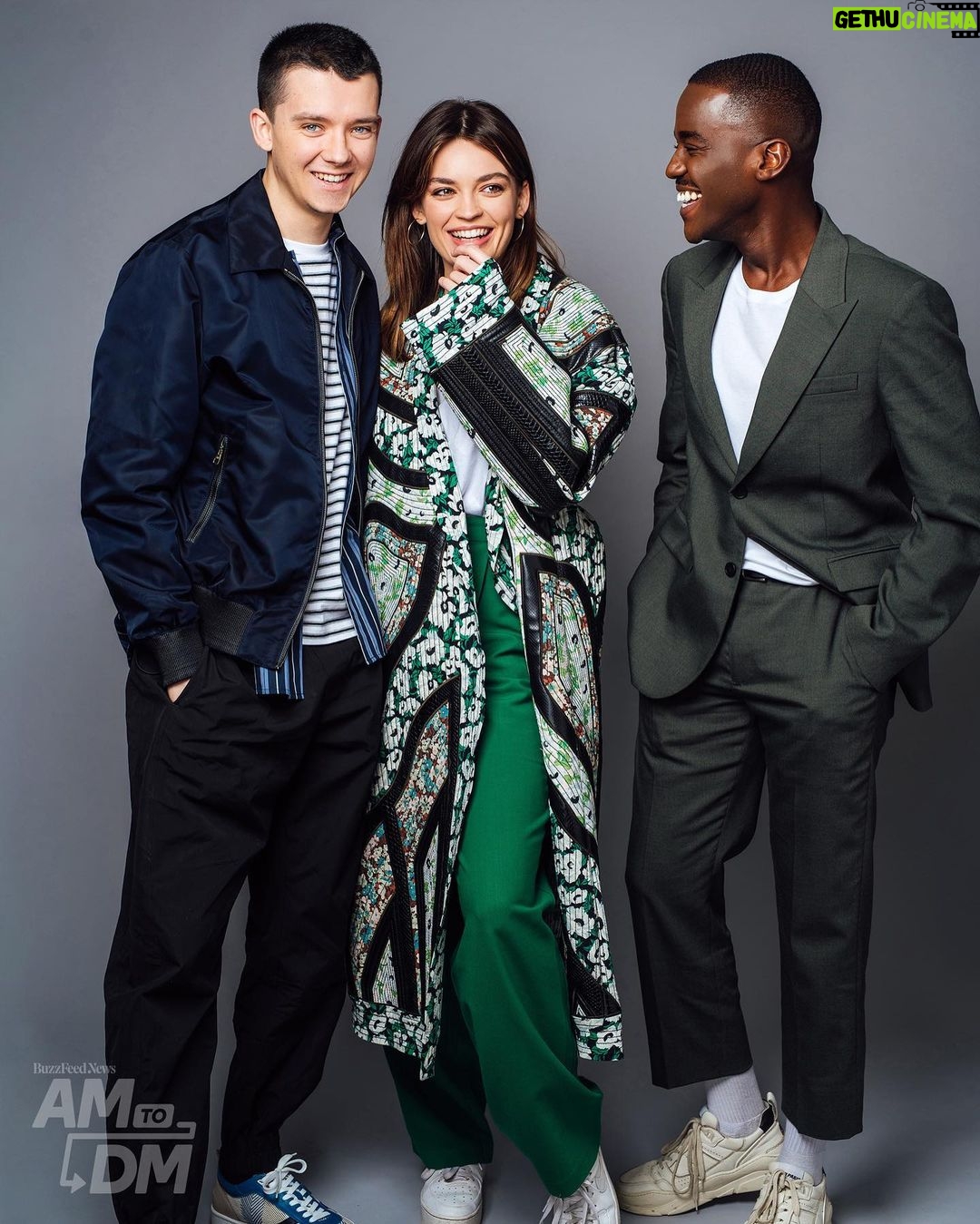 Ncuti Gatwa Instagram - these two explode my heart constantly💚 thank you @am2dm for having us. And thank you everyone for all the love for season2 🙏🏿❤️ • Suit: @josephfashion Shoes: @amiparis Styling: @felicitykay Grooming by the incredible: @cheryltbergamyhair 📸: @taylormillerphoto NYC