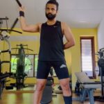 Neeraj Madhav Instagram - A little nunchuck trick that I learned during the prep for #RDX Thanks to jojo master for the tips. This didn’t make it to the movie, so I can post here now 🤙🏾⛓️🥋 #karate #nunchaku #nunchuckXavi #masterxavier #rdx